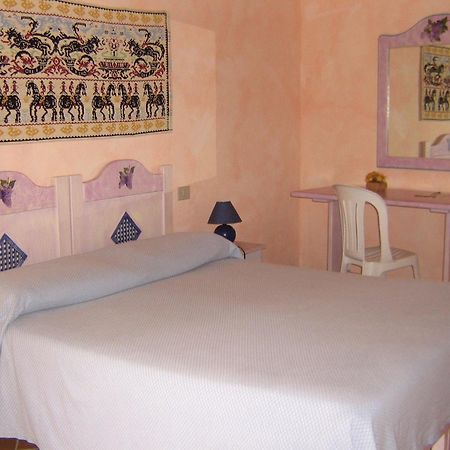 מרינה די פורטיסקו Hotel Turismo Rurale Montitundu מראה חיצוני תמונה