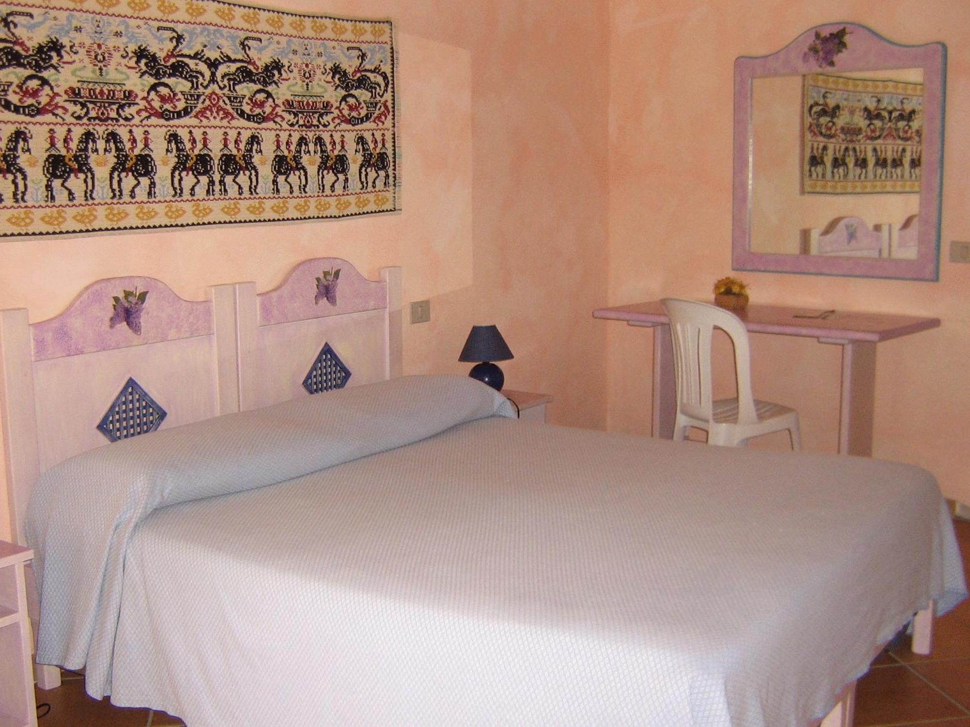 מרינה די פורטיסקו Hotel Turismo Rurale Montitundu מראה חיצוני תמונה