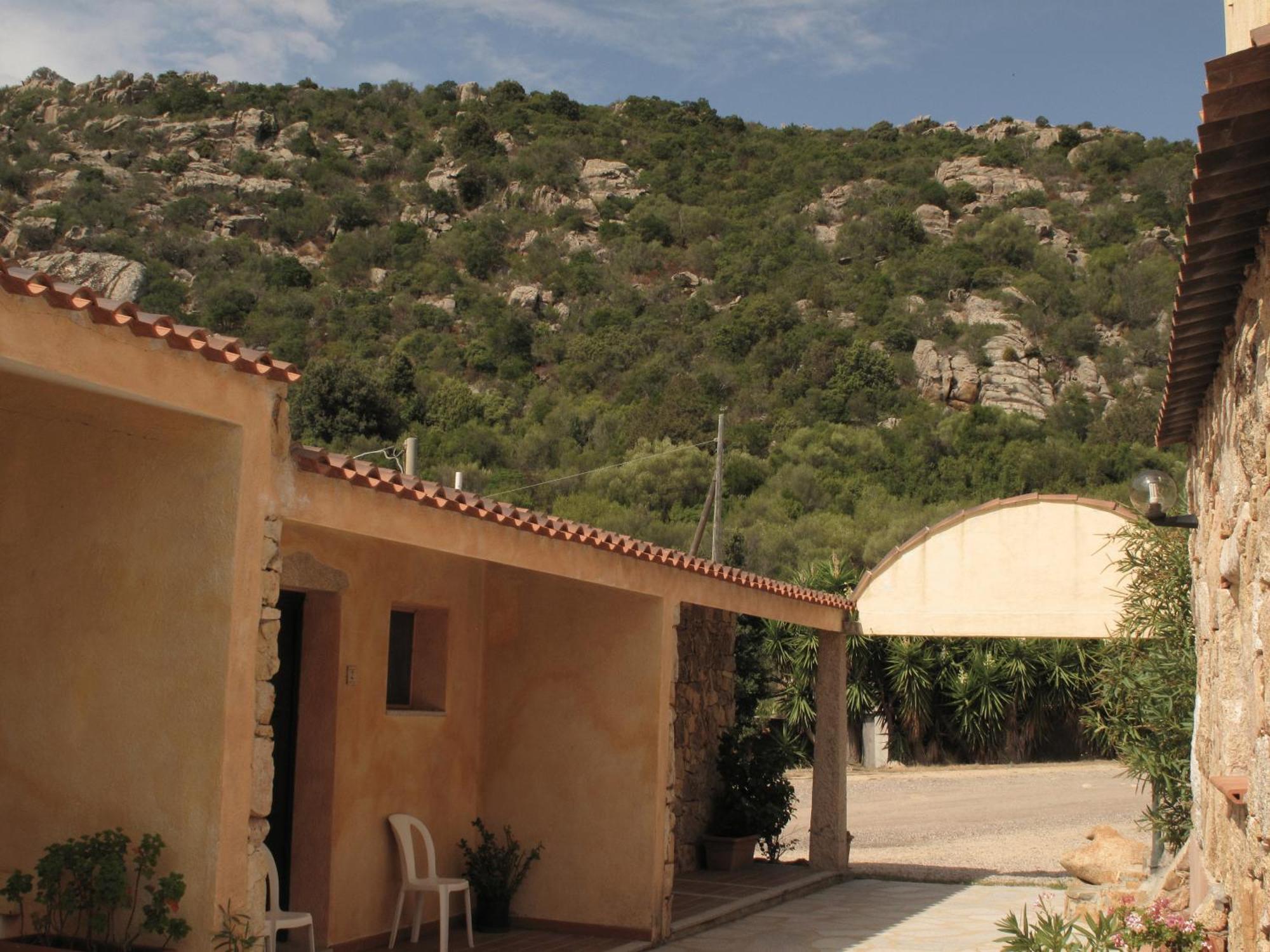 מרינה די פורטיסקו Hotel Turismo Rurale Montitundu מראה חיצוני תמונה